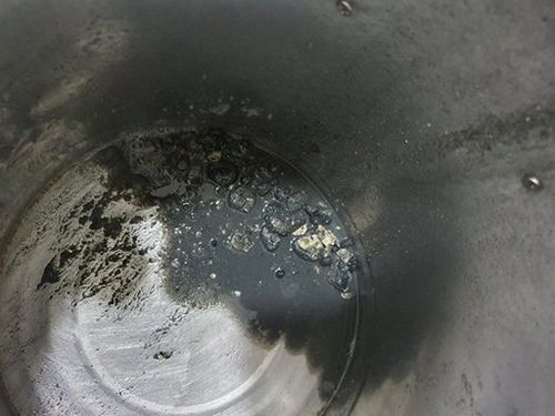 천안시 동남구 하수구막힘 배수구 주변과 물 흐름을 확인하는 점검 장면